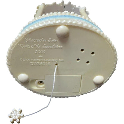 2009 Waltz of the Snowflakes Hallmark Ornament (Ballet) QXG6015