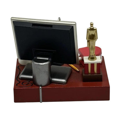 2009 World's Best Boss Hallmark Ornament (The Office) QXI1305 Image4