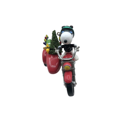 2009 Zipping Through the Snow Hallmark Ornament (Peanuts) QXC9002 Image3