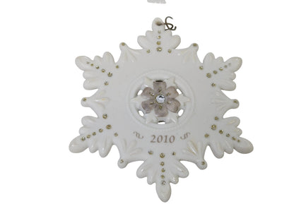 2010 Beautiful You Hallmark Ornament (Snowflake) QXG7523
