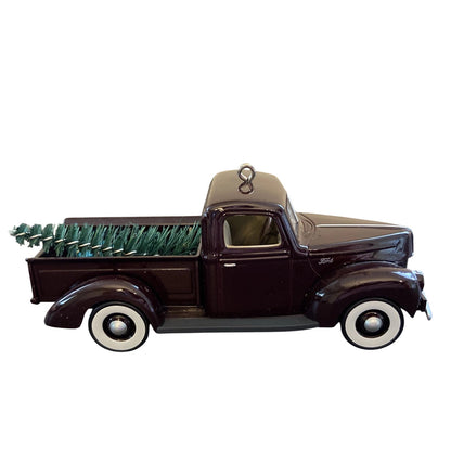 2010 Hallmark Ornament (1940) Ford Pickup Hallmark Ornament (All-American Trucks) QX8336