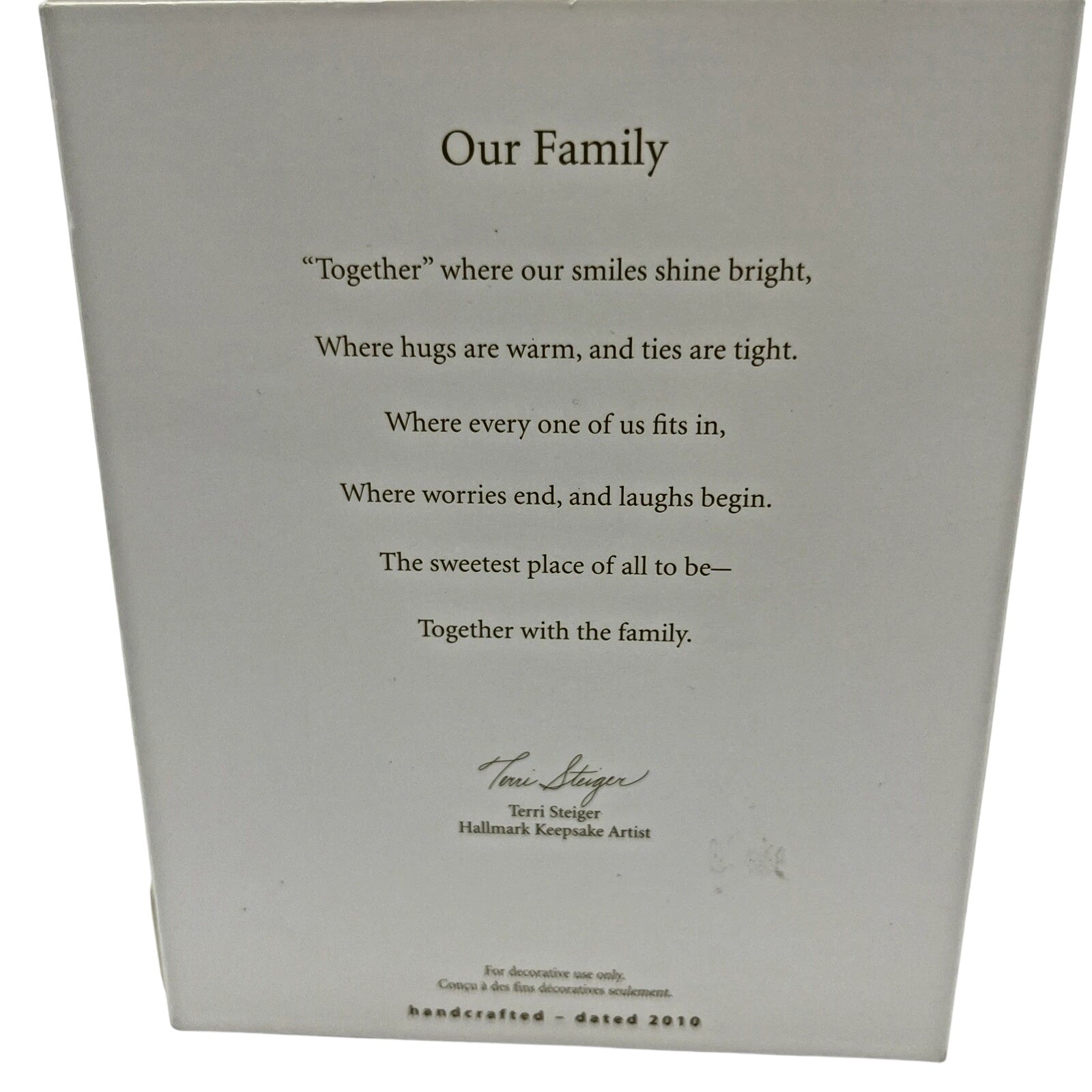 2010 Our Family Hallmark Ornament (Photo Holder) QXG7043