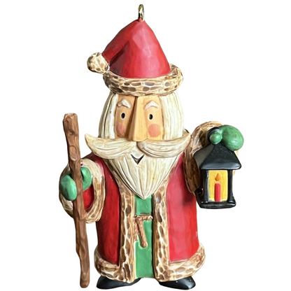 2010 Santa Spreads the Spirit Hallmark Ornament (Santa Claus) QXG7403