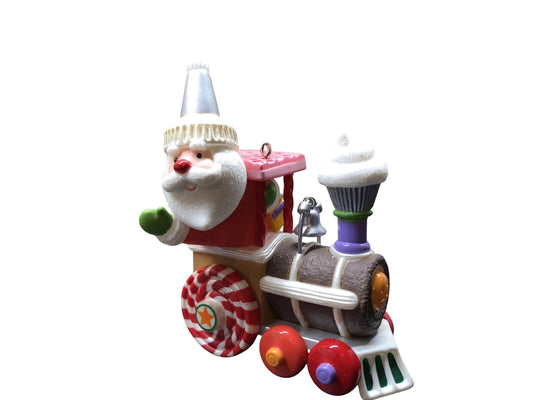 2010 Santa's Sweet Ride Hallmark Ornament (Santa's Sweet Ride) QX8403
