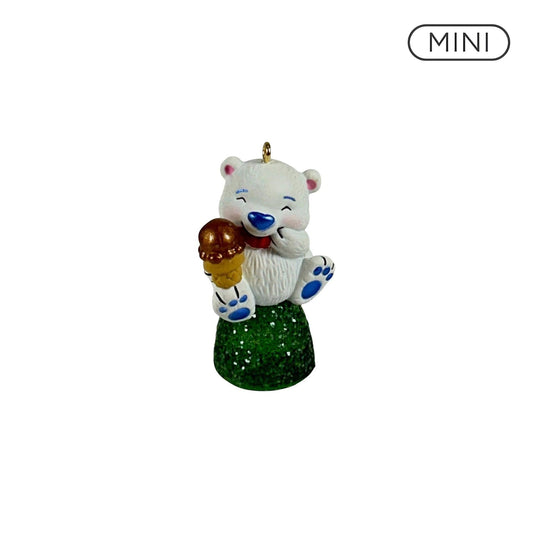 2010 A Beary Cool Treat Hallmark Ornament (Polar Bear) QXM9046 Image1