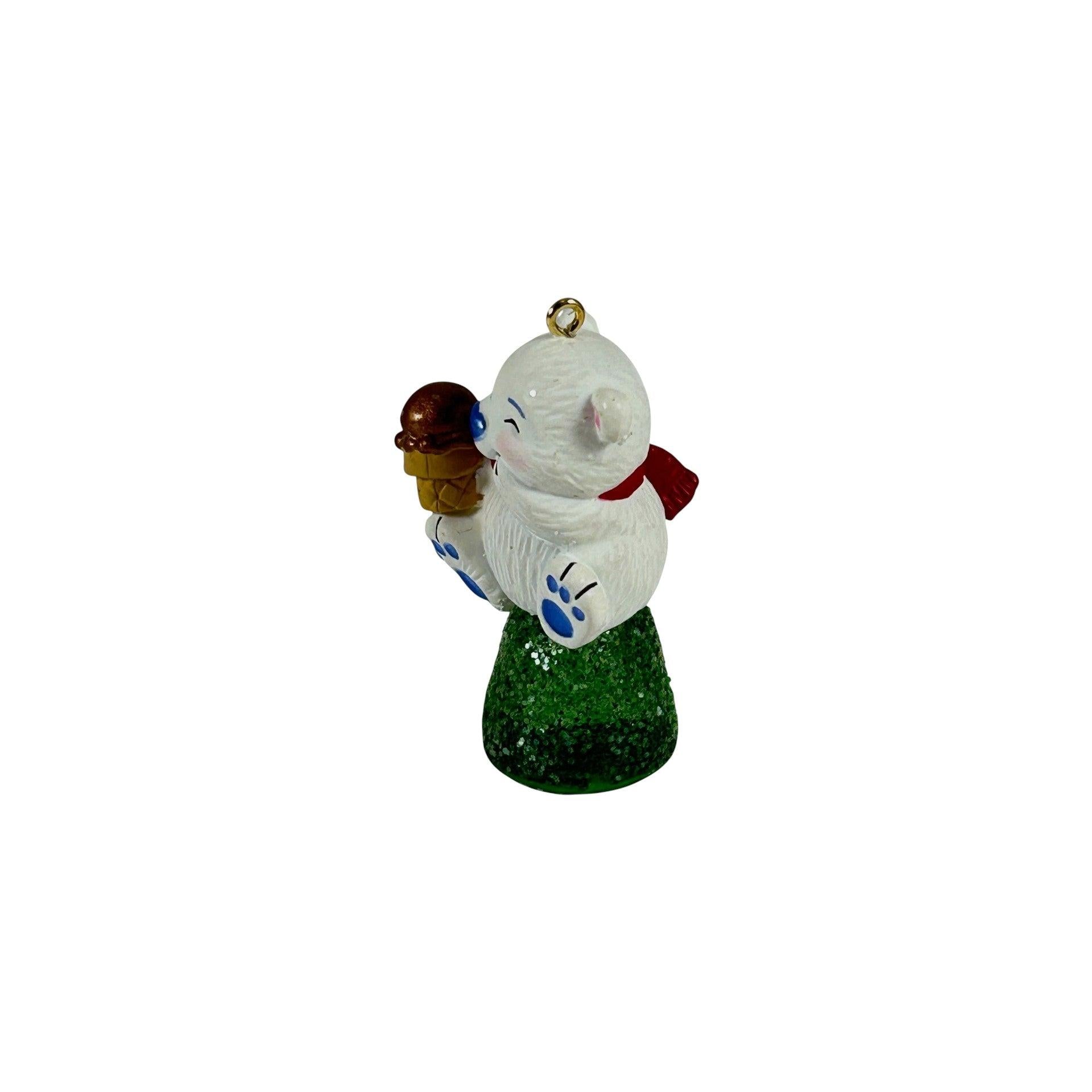 2010 A Beary Cool Treat Hallmark Ornament (Polar Bear) QXM9046 Image5