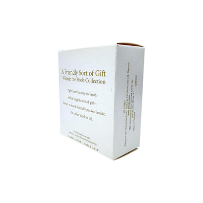 2010 A Friendly Sort of Gift Hallmark Ornament (Winnie the Pooh) QXM9003 Image5