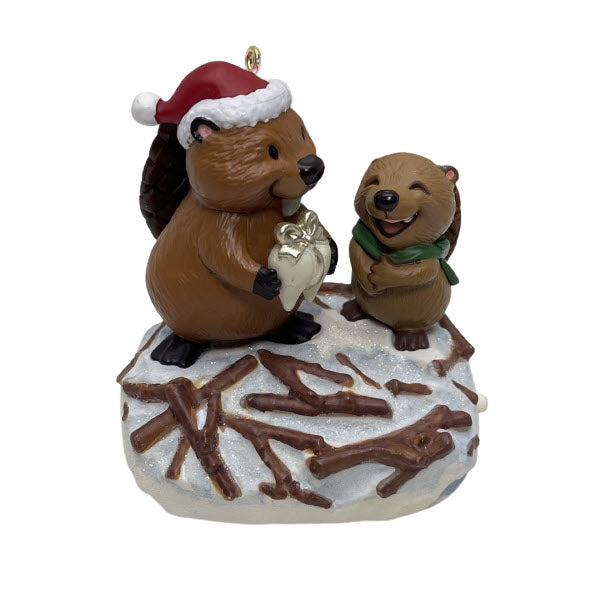2010 All I Want for Christmas is My Two Front Teeth Hallmark Ornament (squirrels) QXG3046