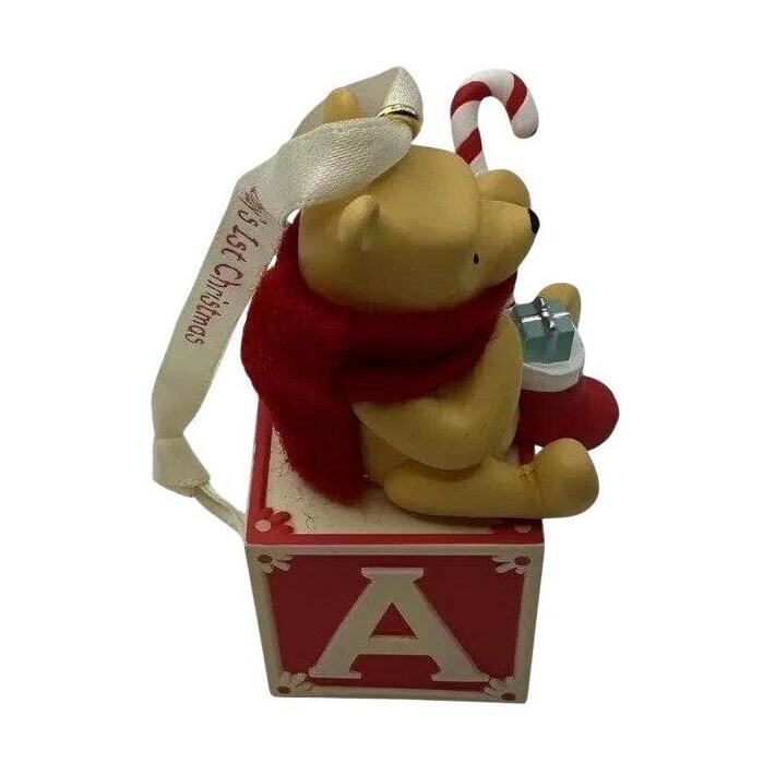 2010 Baby's First Christmas Hallmark Ornament (Winnie the Pooh) QXD1106 Image4