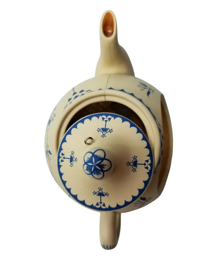 2010 Back to Wonderland (Alice in Wonderland)