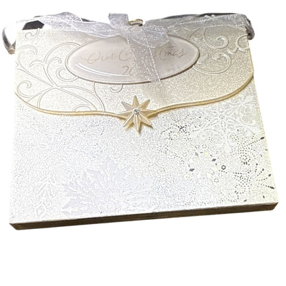 2010 Christmas Memory Keeper Hallmark Ornament (Christmas Memory Keeper) QXG7576