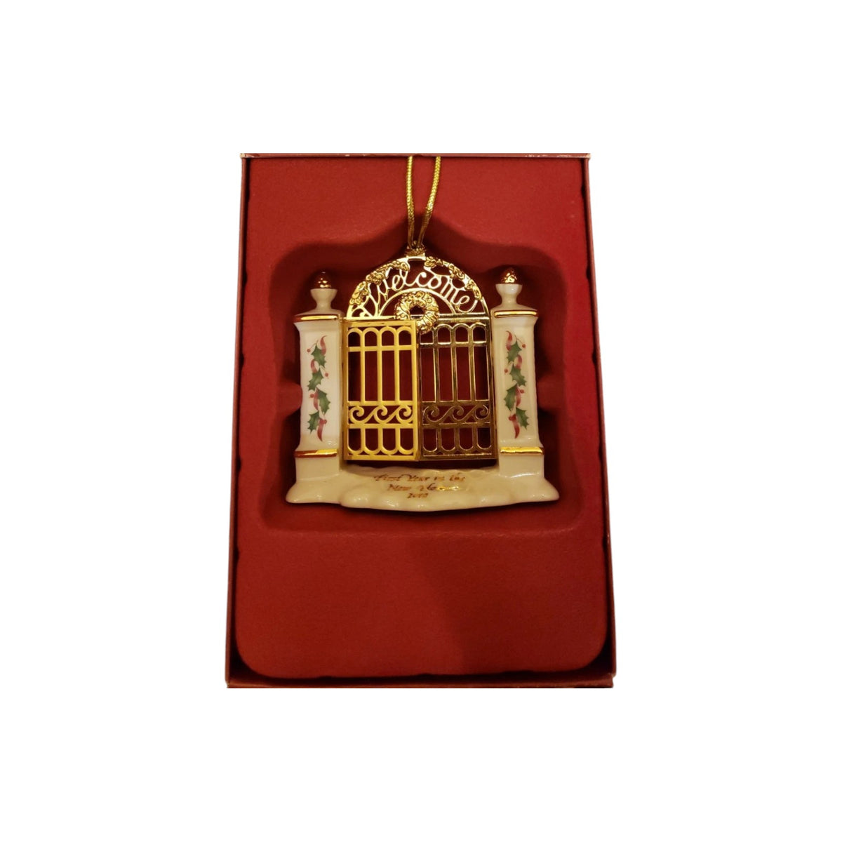 2010 First Year in the New Home New Home Lenox Ornament 819789 Image3
