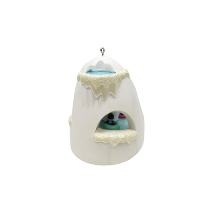 2010 Frosty Falls Hallmark Ornament (Kris' Penguins) QXG7716 Image4