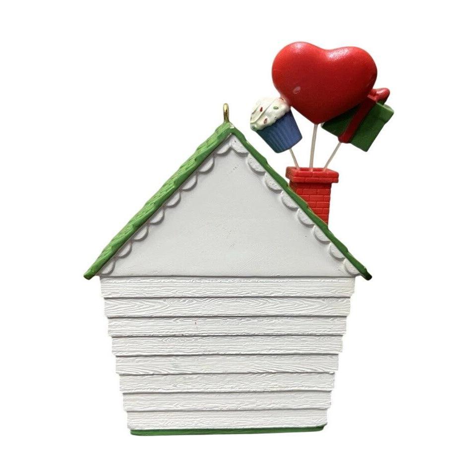 2010 Good Times at Grandma's Hallmark Ornament (Grandma) QXG7463 Image3