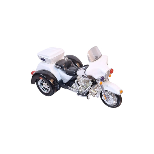 2010 Hallmark Ornament (2009) Tri Glide Ultra Classic Inaugural Trike Hallmark Ornament (Harley-Davidson) QXE3043 Image1