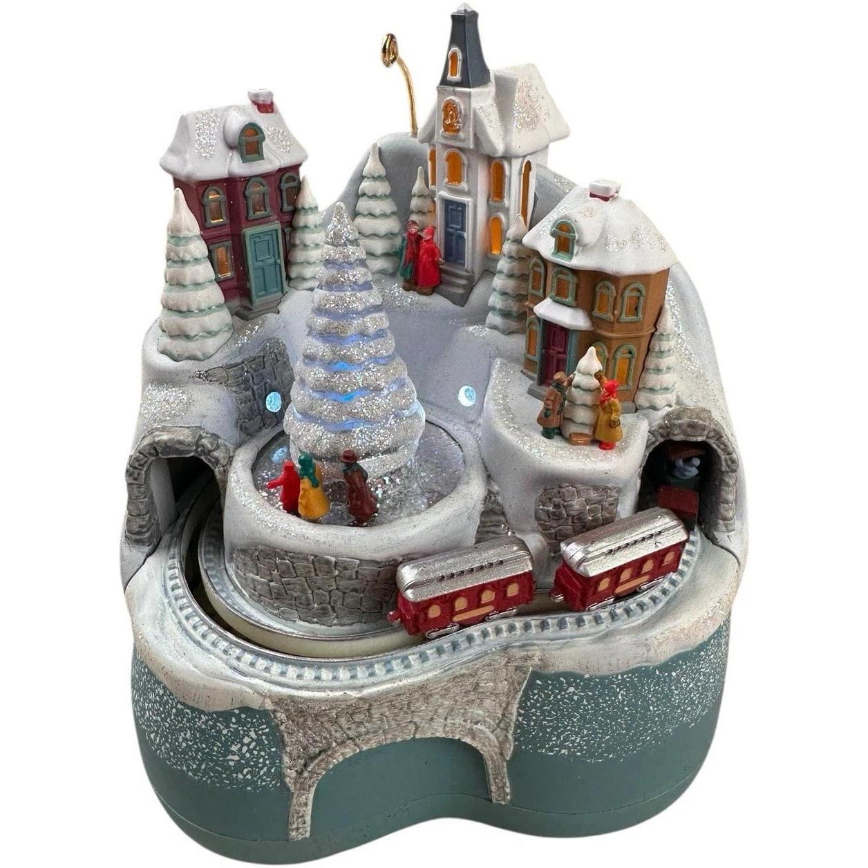 2010 Home for the Holidays Hallmark Ornament (Magic Train) QXG7706