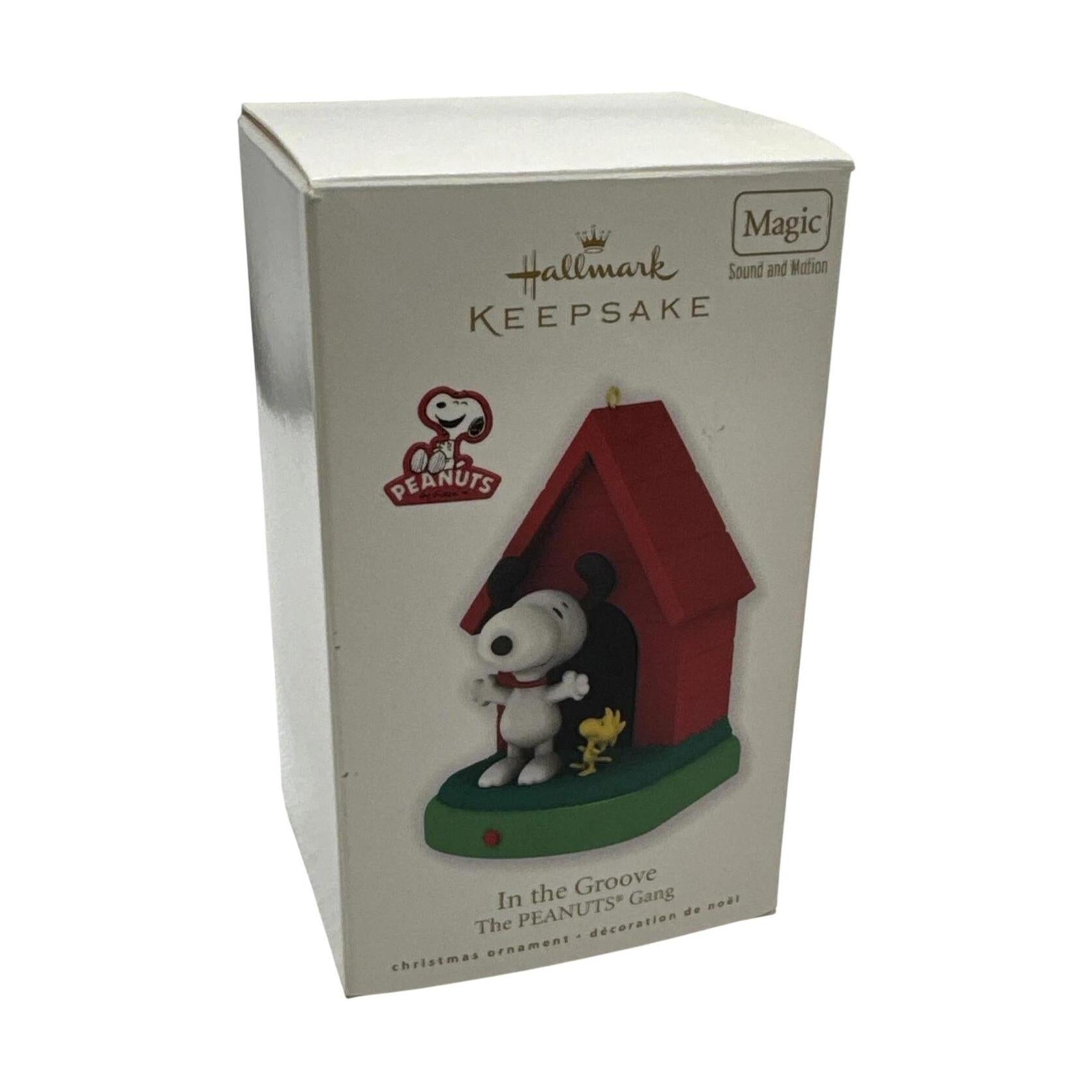 2010 In the Groove Hallmark Ornament (Peanuts) QXI2153 Image2