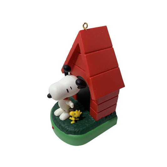 2010 In the Groove Hallmark Ornament (Peanuts) QXI2153