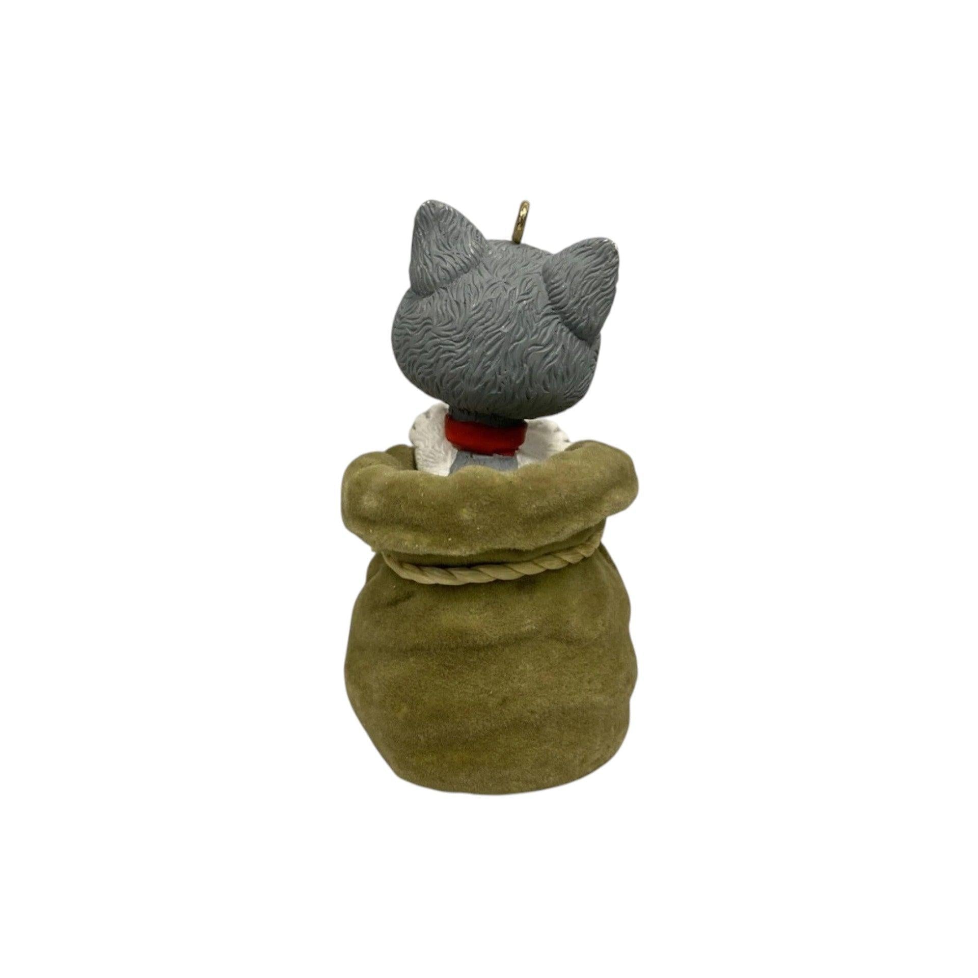 2010 Jingle, the Husky Pup Hallmark Ornament (Jingle and Bell) QXG7073 Image4