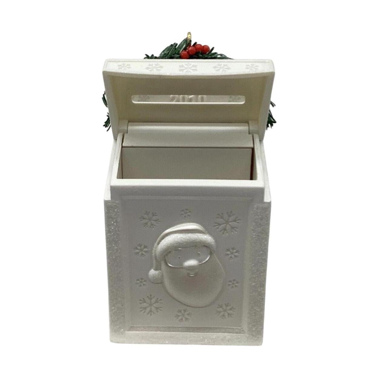 2010 Letters for Santa Hallmark Ornament (Magic mailbox for letters to Santa!) QXG7566 Image5