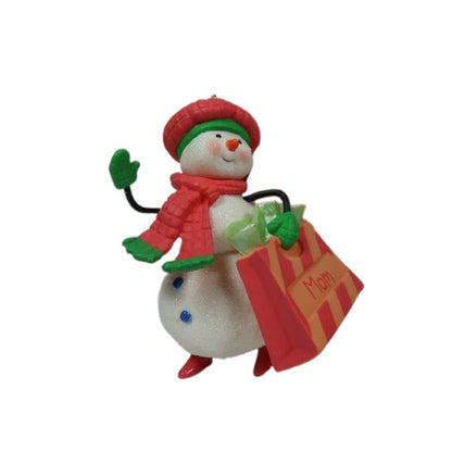 2010 Merry-Making Mom Hallmark Ornament (Mom) QXG7016