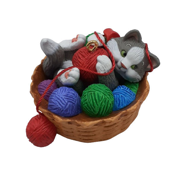 2010 Mischievous Kittens Hallmark Ornament (Mischievous Kittens) QX8106