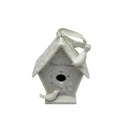 2010 New Home Hallmark Ornament (Bird) QXG7663 Image1