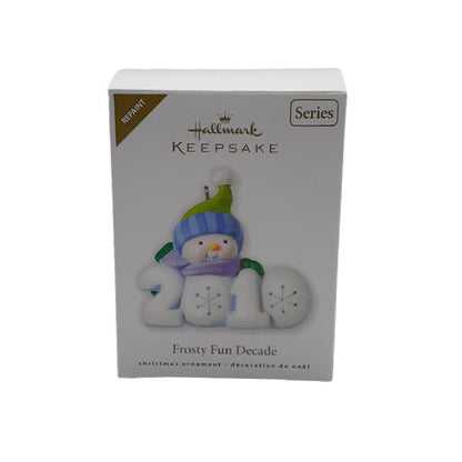 2010 Snowman with Hat & Scarf Hallmark Ornament (Frosty Fun Decade) QX8143