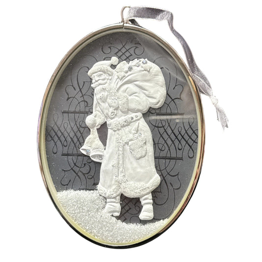 2010 St. Nicholas Hallmark Ornament (Santa Claus) QXG3546 Image1
