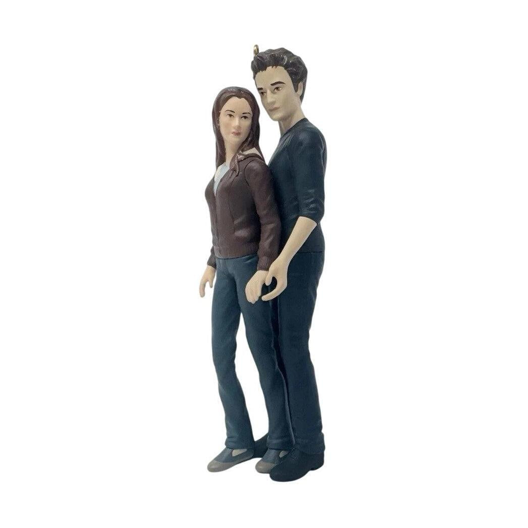 2010 Twilight Edward and Bella Hallmark Ornament (Twilight) QXI2276 Image1