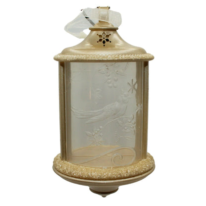 2010 Twinkling Cardinal Hallmark Ornament (Wonder and Light) QXG3666