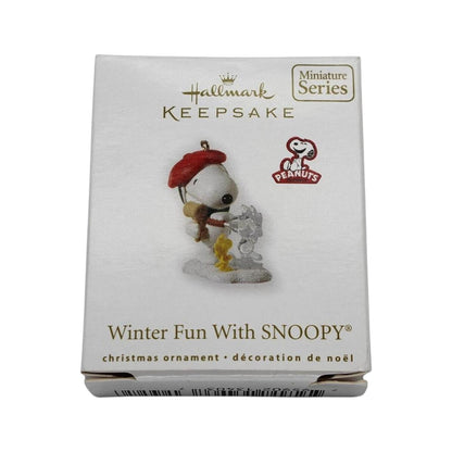 2010 Winter Fun With Snoopy (Winter Fun with Snoopy)