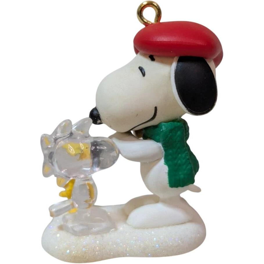 2010 Winter Fun With Snoopy Hallmark Ornament (Winter Fun with Snoopy) QXM9023