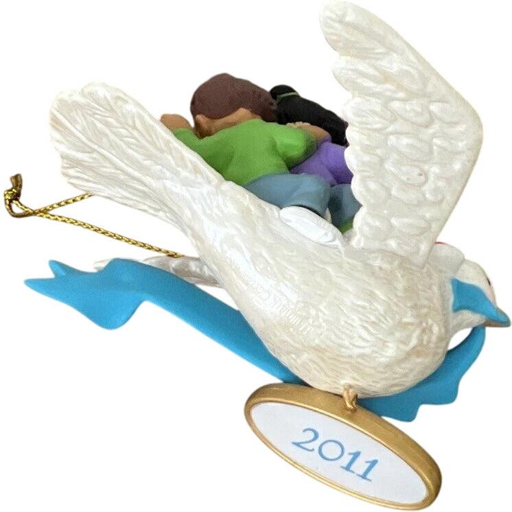 2011 UNICEF Believe in Peace Hallmark Ornament (UNICEF) QXI2287