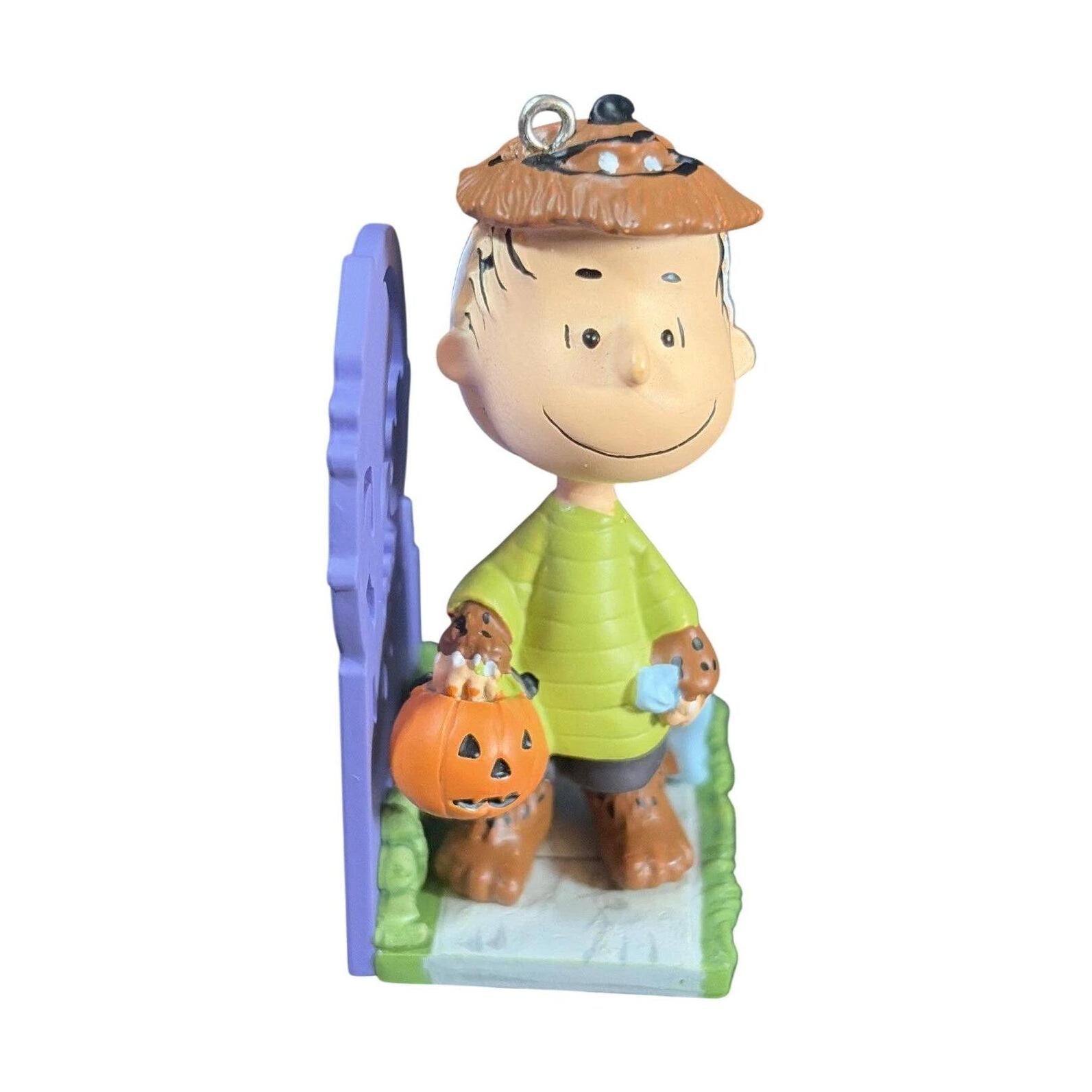 2011 A Howling Good Time Hallmark Ornament (Peanuts) QF05219 Image3