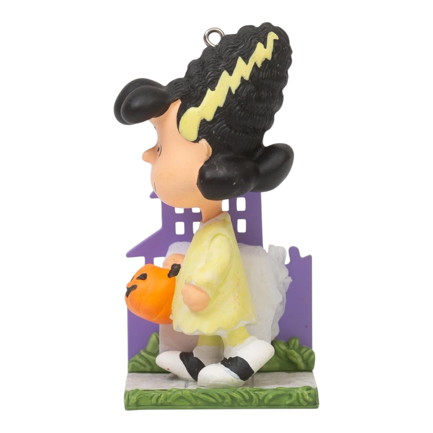 2011 A Monstrously Pretty Bride Hallmark Ornament (Peanuts) QF05209 Image3