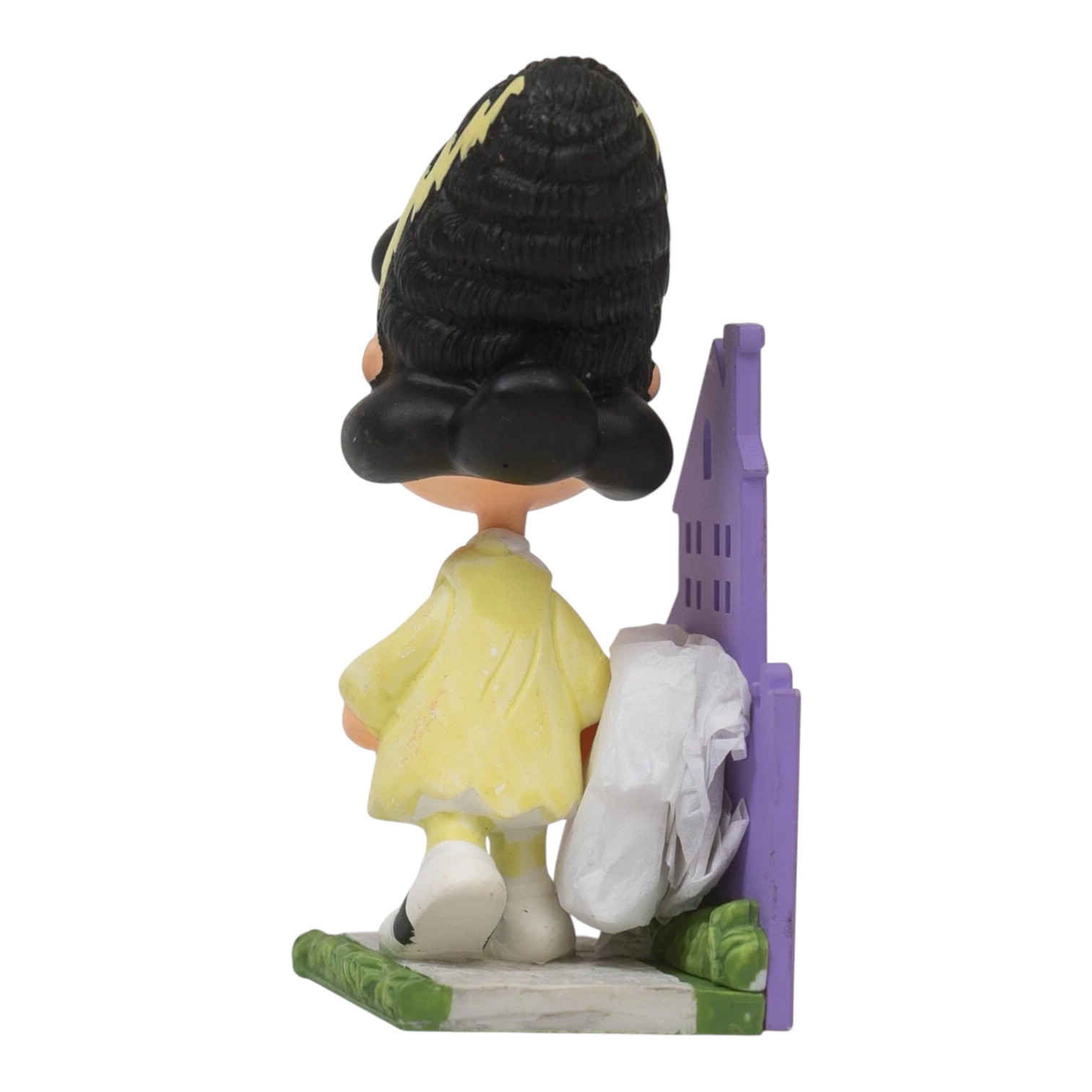 2011 A Monstrously Pretty Bride Hallmark Ornament (Peanuts) QF05209 Image4