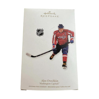 2011 Alex Ovechkin Hallmark Ornament (Hockey Greats) QXI2217 Image2