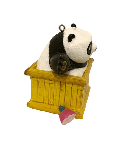 2011 Baby Po Hallmark Ornament (Kung Fu Panda 2) QXI2609 Image4