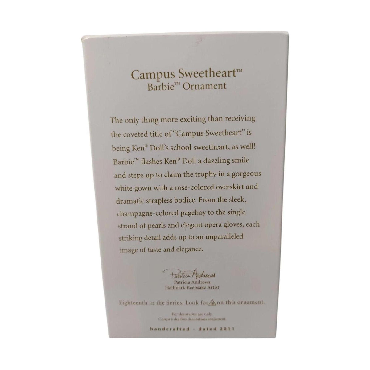 2011 Campus Sweetheart Hallmark Ornament (Barbie) QX8887 Image7