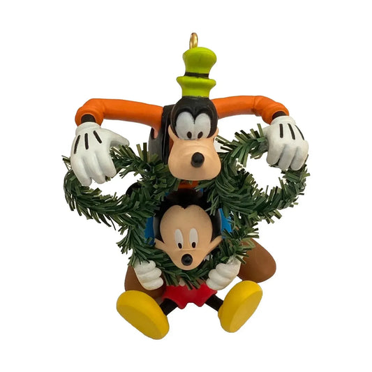 2011 Decking the Halls Hallmark Ornament (Mickey Mouse & Friends) QXD1037 Image1