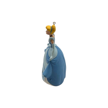 2011 Dreams Do Come True Hallmark Ornament (Cinderella) QXD1649 Image5