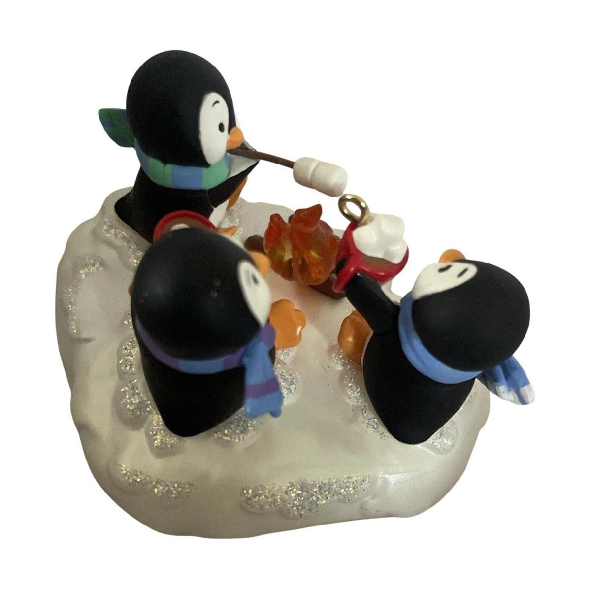 2011 Friends of a Feather Hallmark Ornament (Kris' Penguins) QXG4057 Image4