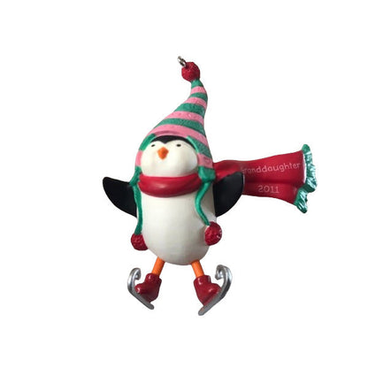 2011 GrandDaughter Hallmark Ornament (Family) QXG4049