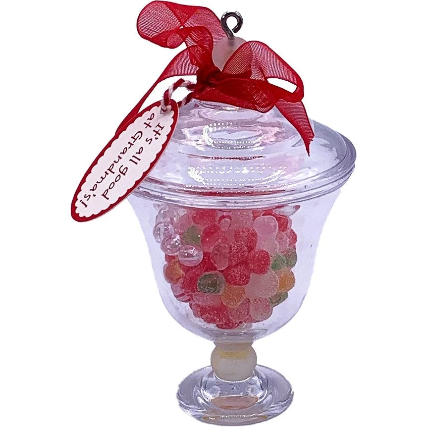 2011 It's All Good at Grandma's Hallmark Ornament (Family) QXG4079 Image1