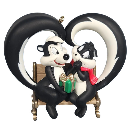 2011 Love Is in Zee Air Hallmark Ornament (Looney Tunes) QXI2053 Image1