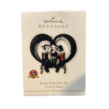 2011 Love Is in Zee Air Hallmark Ornament (Looney Tunes) QXI2053 Image2