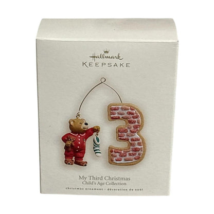 2011 My Third Christmas Hallmark Ornament (Child's Age Collection) QXG7613 Image2