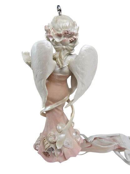 2011 Seashell Angel Hallmark Ornament (Angel) QXC5032