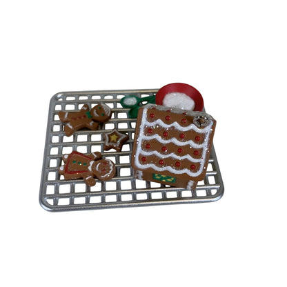 2011 Season's Treatings Hallmark Ornament (Season's Treatings) QX8739 Image4